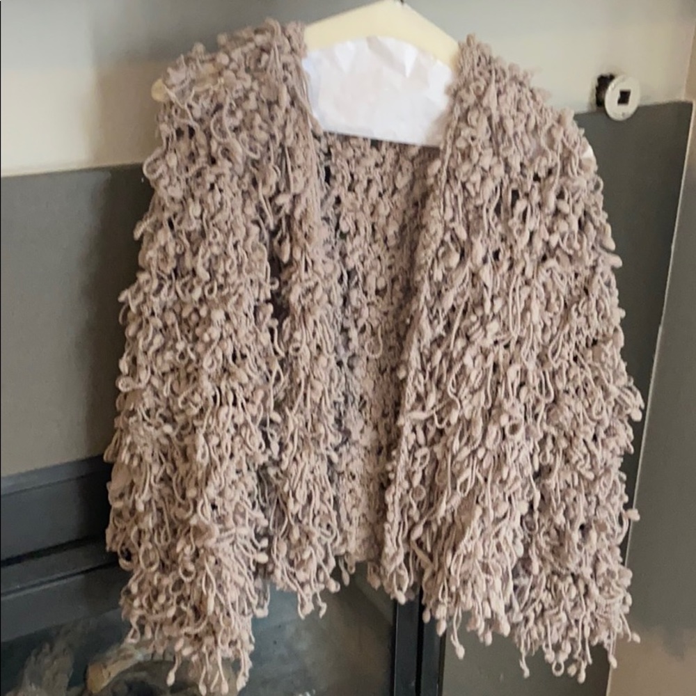 SUPER cute and lush cardigan
